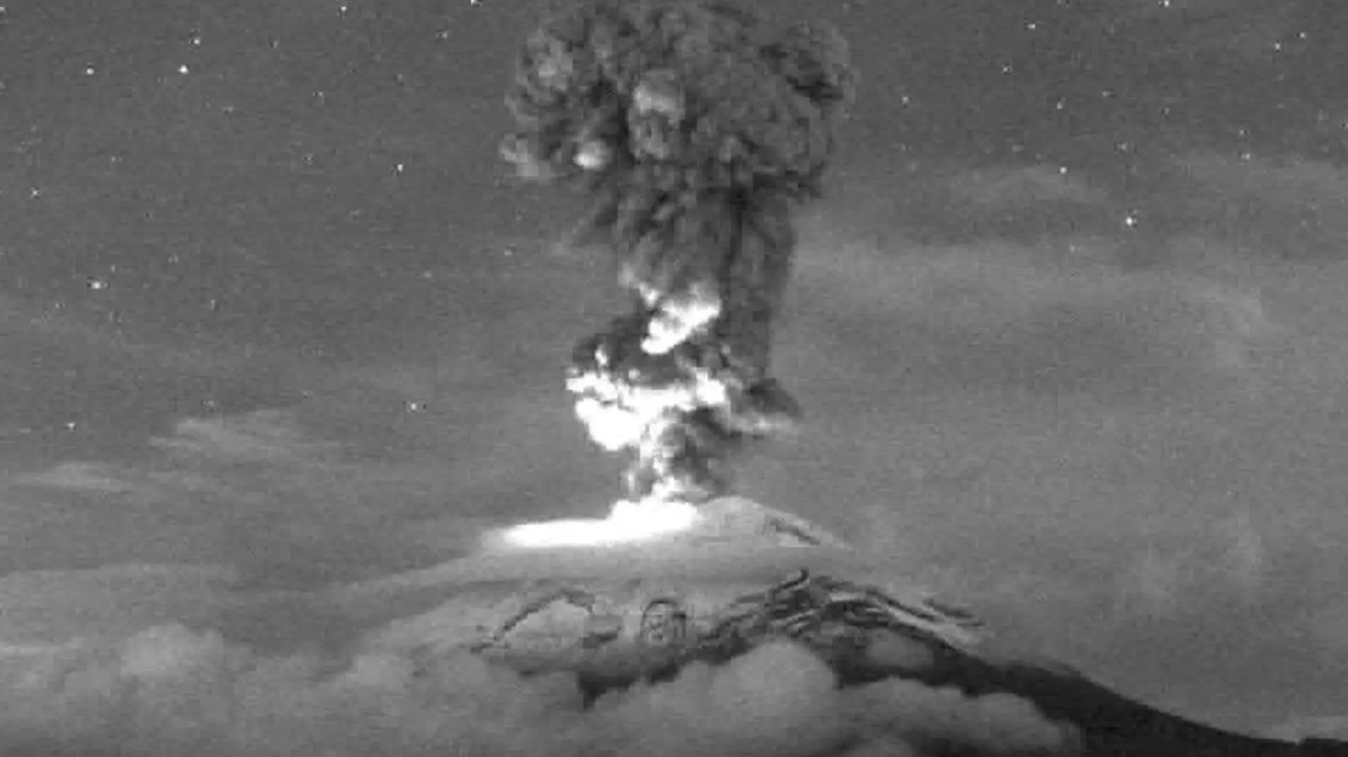 En las últimas 24 horas se detectaron 27 exhalaciones en el volcán Popocatépetl de baja intensidad